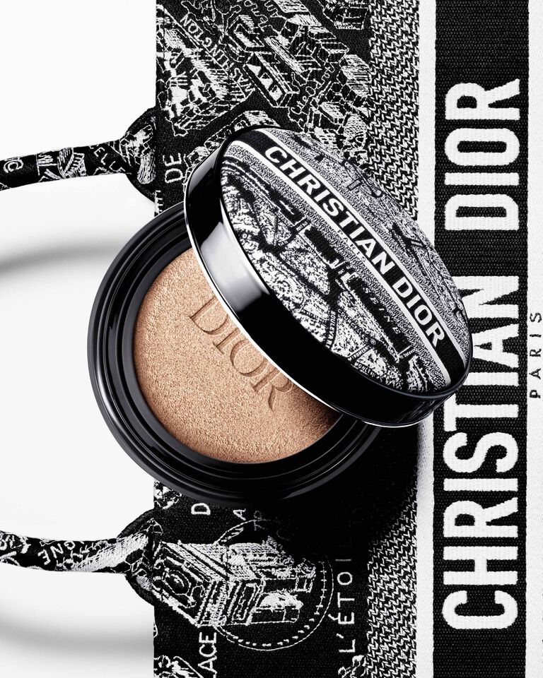 DIOR FOREVER CUSHION - LIMITED EDITION