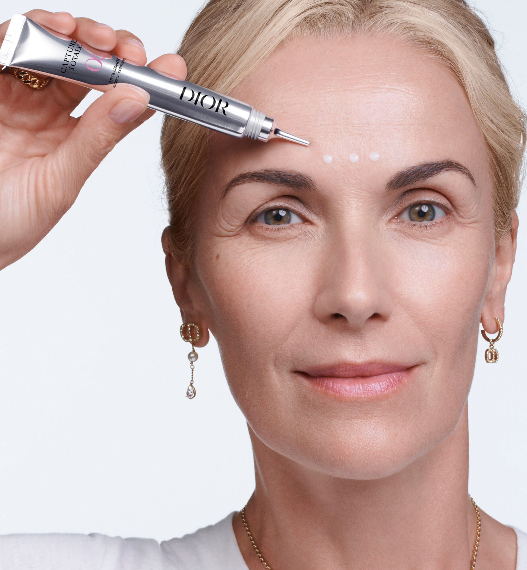 Capture Totale Hyalushot Intensive Visible Wrinkle Corrector