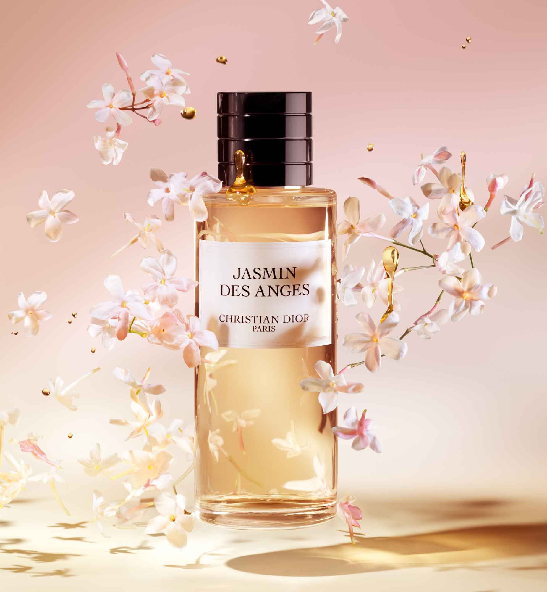 Jasmin des Anges Fragrance: floral-fruity fragrance drenched in 